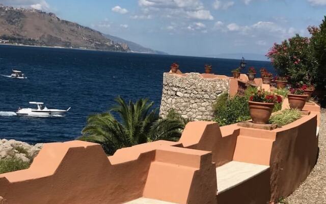 Exclusive Property Taormina