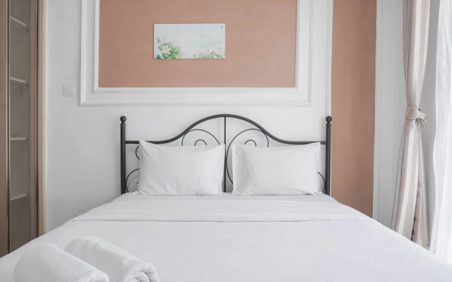 Nice And Strategic Studio At Daan Mogot City Apartment