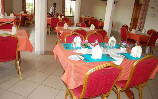 Uhuru 50 Hotel Kasese
