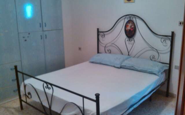 Richard Beach Residence