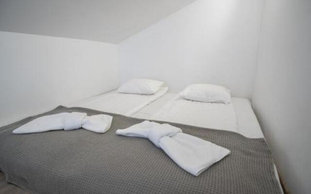 Dream Stay - Central Apartments Near Airport.