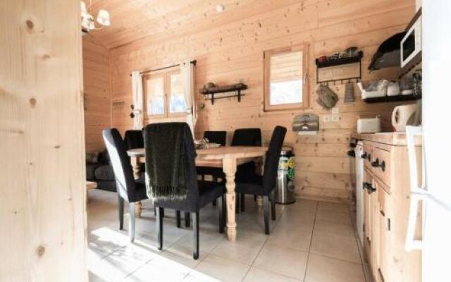 Chalet 7 Pers. Avec Piscine Commune 69020