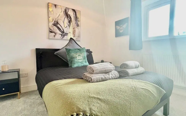 Cozy & Spacious 3-bedroom Home