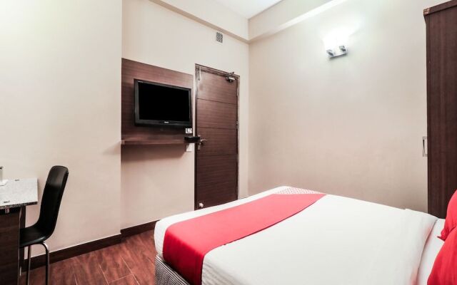 OYO 23254 Hotel Aqua