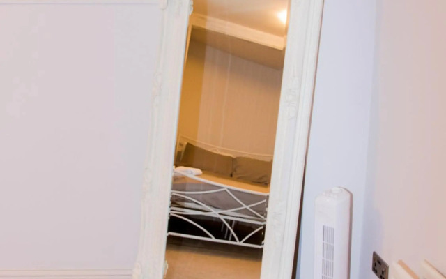 Stunning Shabby Chic Loft Apartment