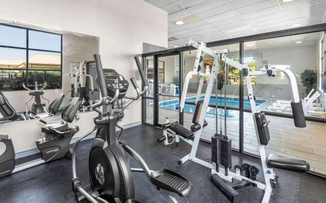 Clarion Inn & Suites Northwest