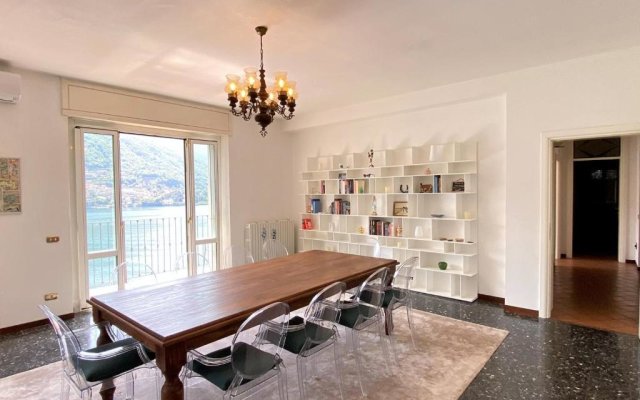 Large Apartment 200 m2 Fantastic View on Lake Como