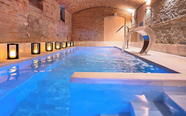 Palacio Gran Vía, a Royal Hideaway Hotel