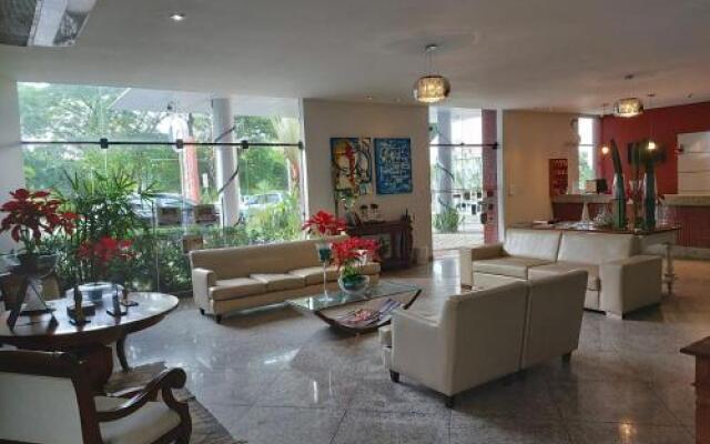 Tarik Fontes Plaza Hotel