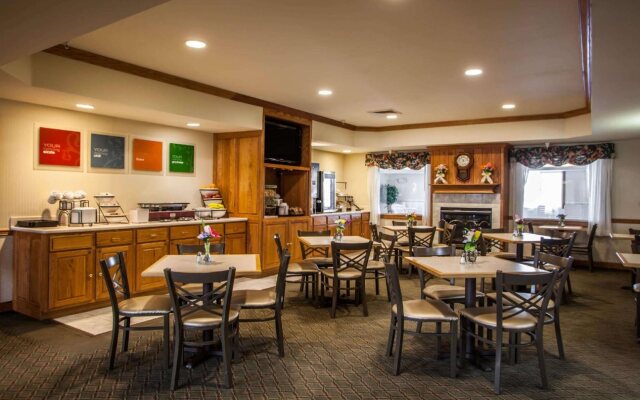 Comfort Inn & Suites Geneva - West Chicago