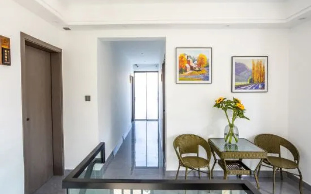 Wanfeng Village Homestay (North High-speed Railway Station)