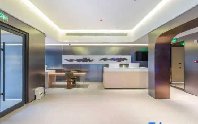 Nanyang WeShang Select Hotel (Jianshe West Road Railway Station Branch)