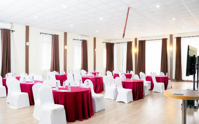 West Wood Hotel