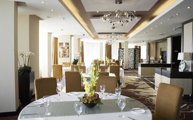 DoubleTree by Hilton Bucharest - Unirii Square