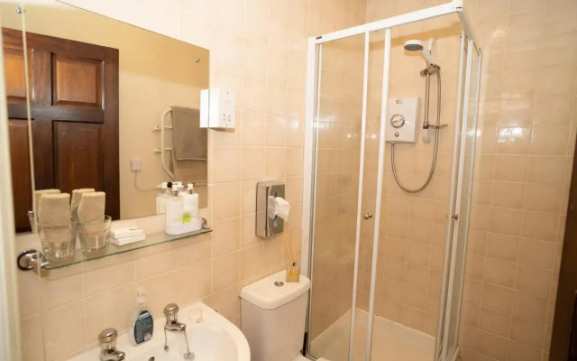 The Silver Cup - Inn