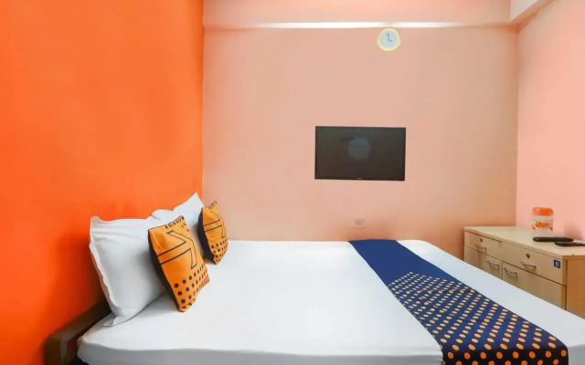 Spot On 701306 Annai Guest House