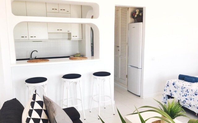 OceanFront Flat I by Canary365