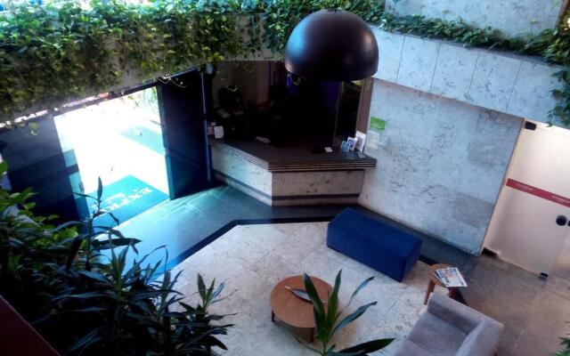 Express Hotel
