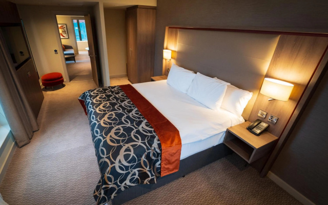 Clayton Hotel Glasgow - Image 6