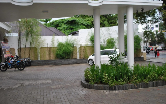 Casa de Wanea Hotel & Resto