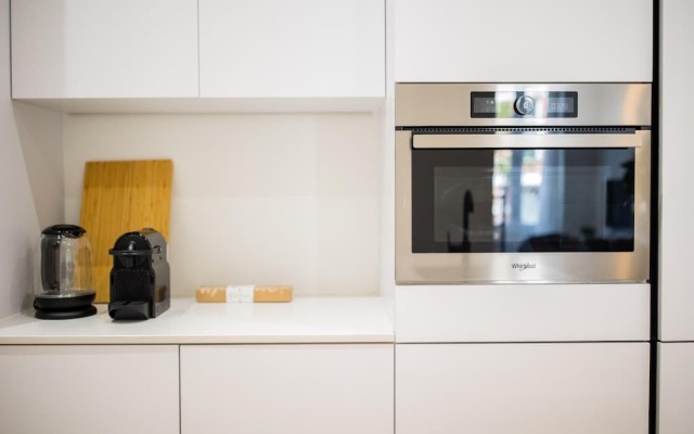 Alphabet 1BR Serviced Apartment -nb304/306-