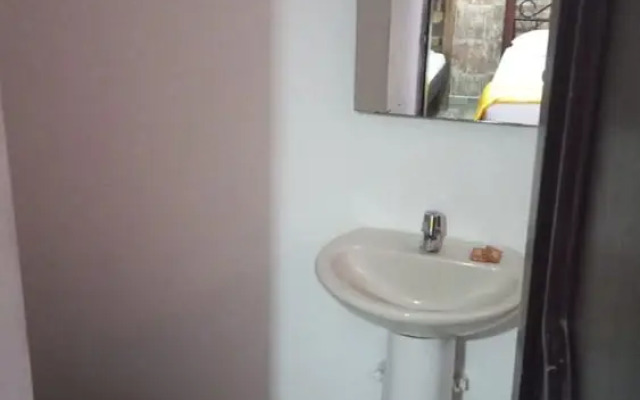 Apartment 1cl2 in the Walled Center With Aircon