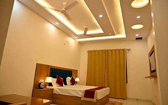 Shiva Palace by Golden Leaf Hotels