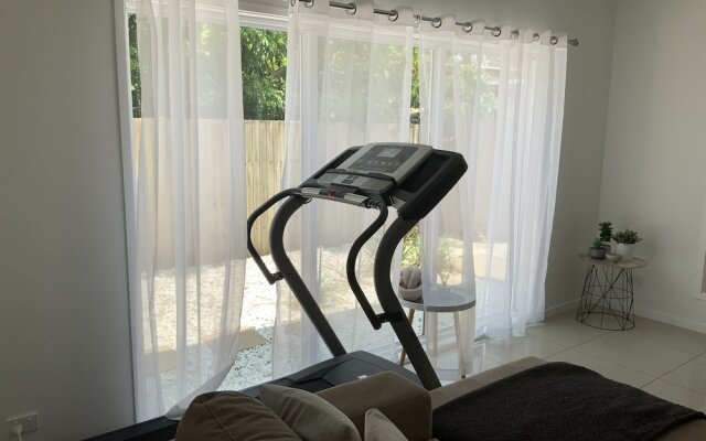 Broadwater Town House