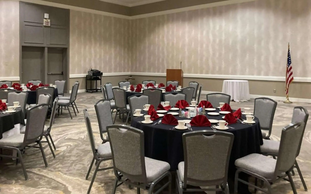 DoubleTree by Hilton Tucson - Reid Park
