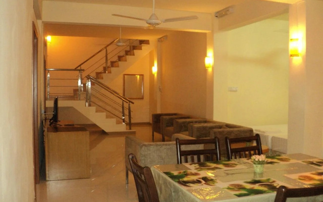 Monalysa St. Honore Apartment & Studio