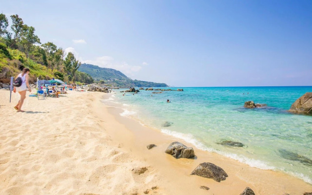 Nice Home in Zambrone With 1 Bedrooms and Wifi