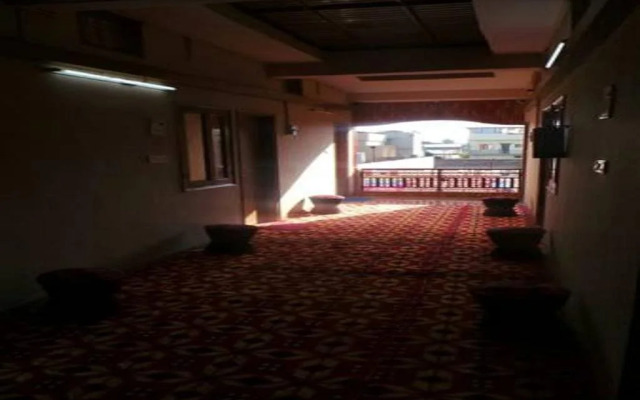 Hotel Jan Jan Tak