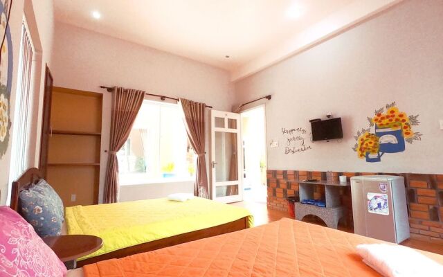 Goc Bien Homestay