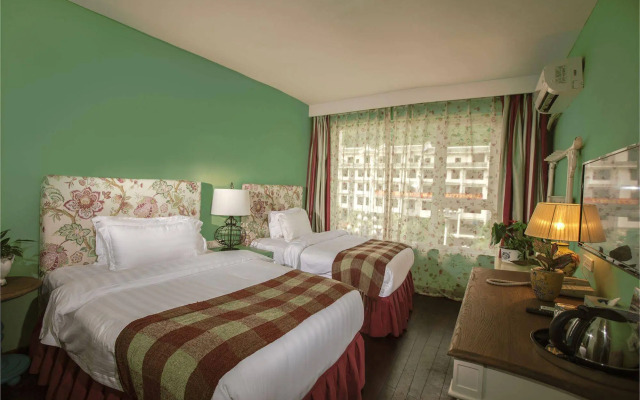 Michael's Inn & Suites
