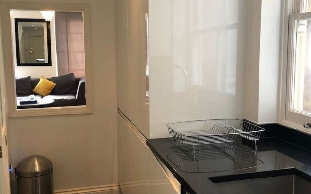 Hans road Apartment