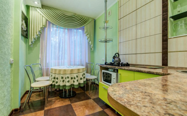 Apartment on Riverfront of Dnepr