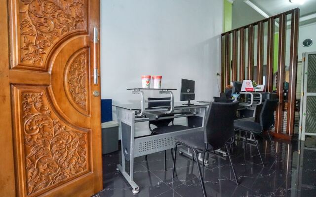 OYO 2036 Afifah Homestay Syariah