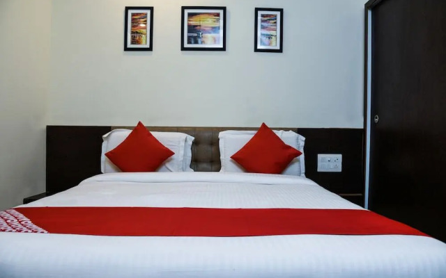 OYO 22405 Hotel Suraj Palace