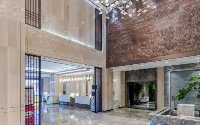 Rezen Hotel