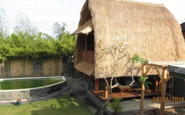 Da Housetel