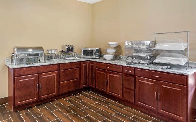 Comfort Suites near Camp Lejeune