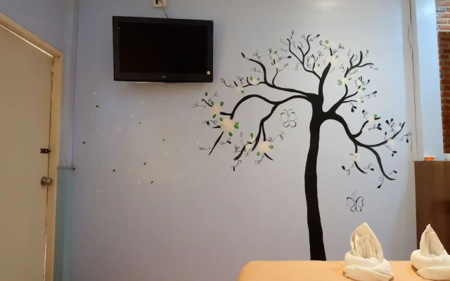 Laong Pilom Boutique Guesthouse