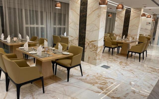 Alberni Hotel and Resort