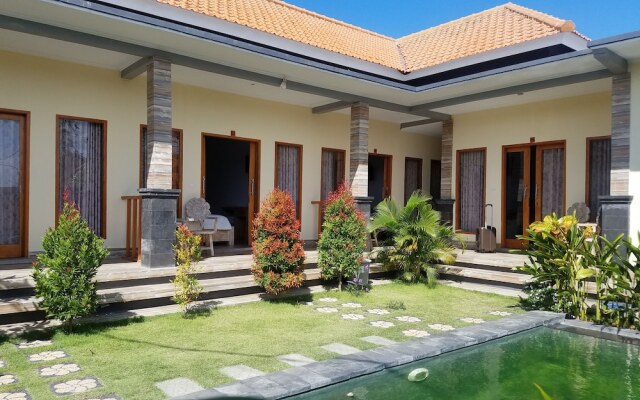 Cantika Guest House