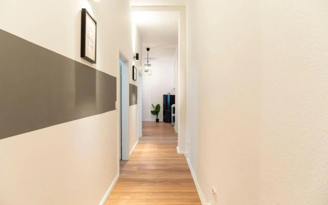 Modern 2 Bedroom Apartment in Berlin Schöneberg