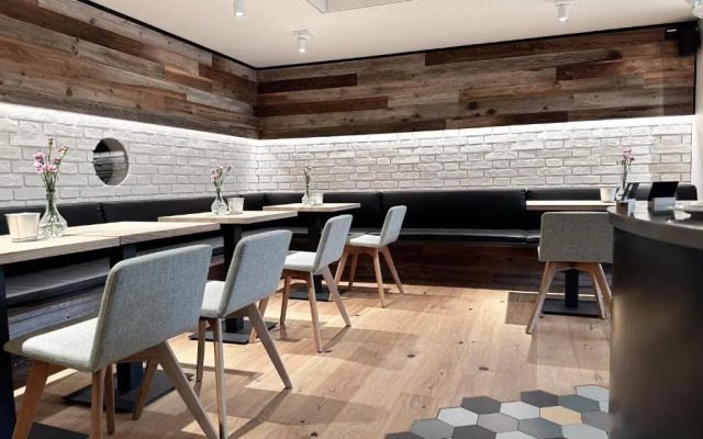 Hotel Berliner Hof by Coffee Fellows Hotels