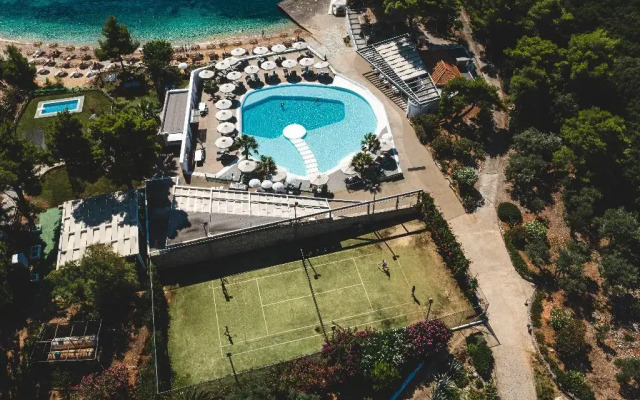 Marpunta Resort