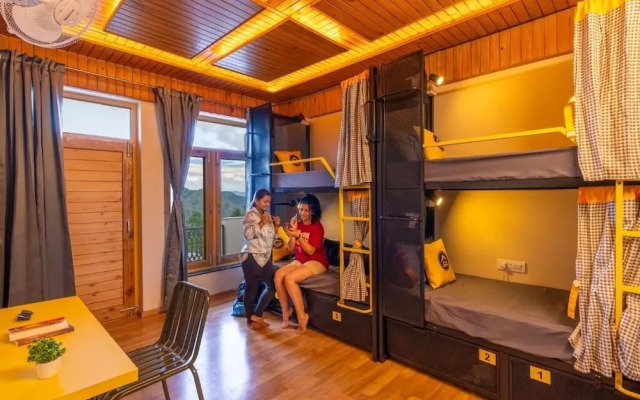 The Hosteller Chakrata