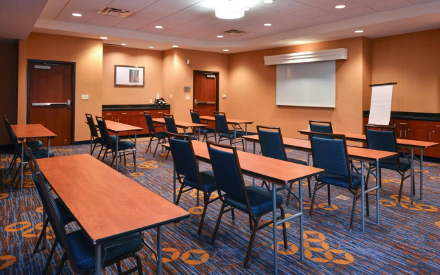 Courtyard by Marriott Pittsburgh Monroeville
