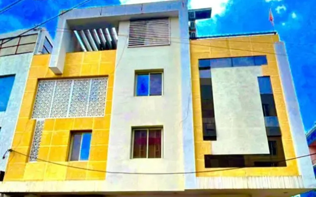 K Square by OYO Rooms
